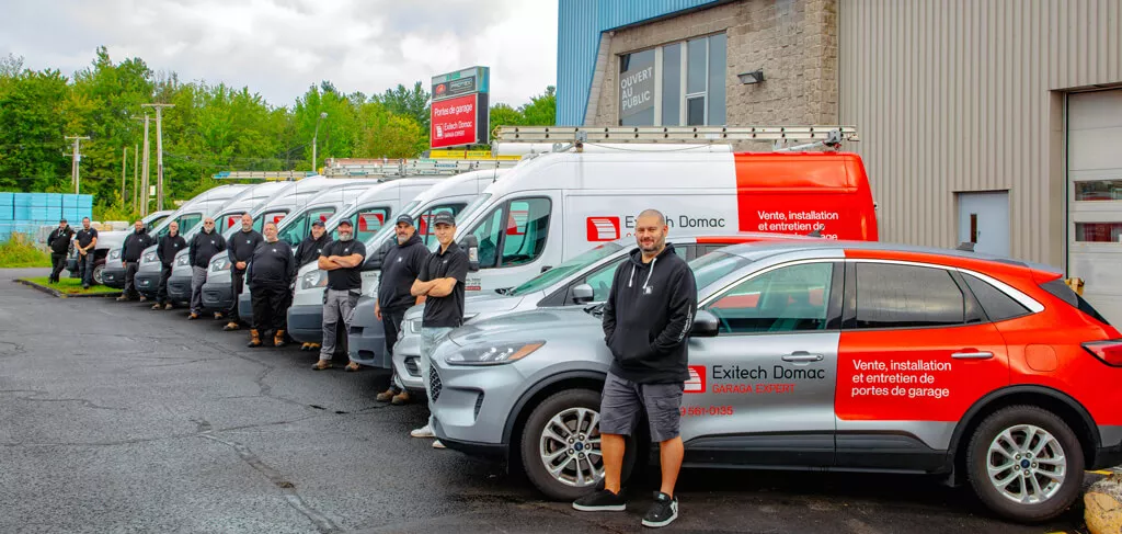 Les techniciens d'expérience de Portes Exitech pour la réparation et l’entretien de portes de garage résidentielles et plus